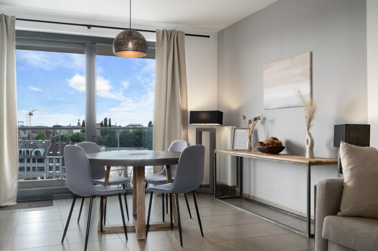 Shs Homes-Luxe Highrise, 2 Bedrooms, Kitchen, Free Parking, Stunning View, Large Tarrasse, Workspace Hasselt Buitenkant foto